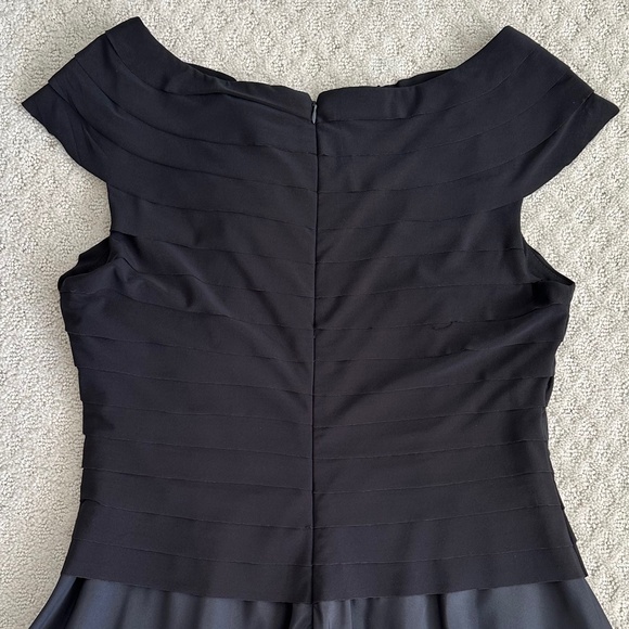 Jessica Howard Black Fit & Flare Formal Cocktail Dress Size 14P Formal Feminine - Picture 8 of 13